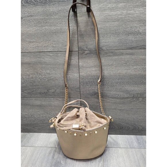 Gianni Bini Collapsable Gold /Pearl Bucket crossbody bag B000441 - Picture 2 of 12